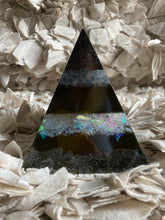 Load image into Gallery viewer, Resin Pyramids